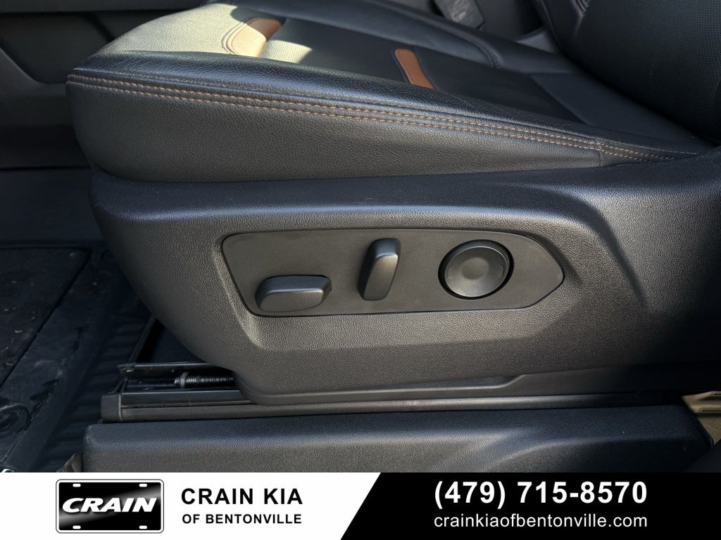 2023 GMC Sierra 1500 AT4 - 4WD / CLEAN CARFAX