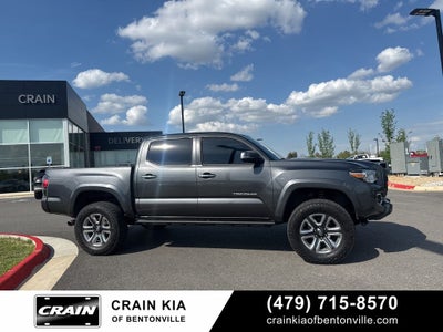2017 Toyota Tacoma Limited - 4WD / SUNROOF / LIFTED!