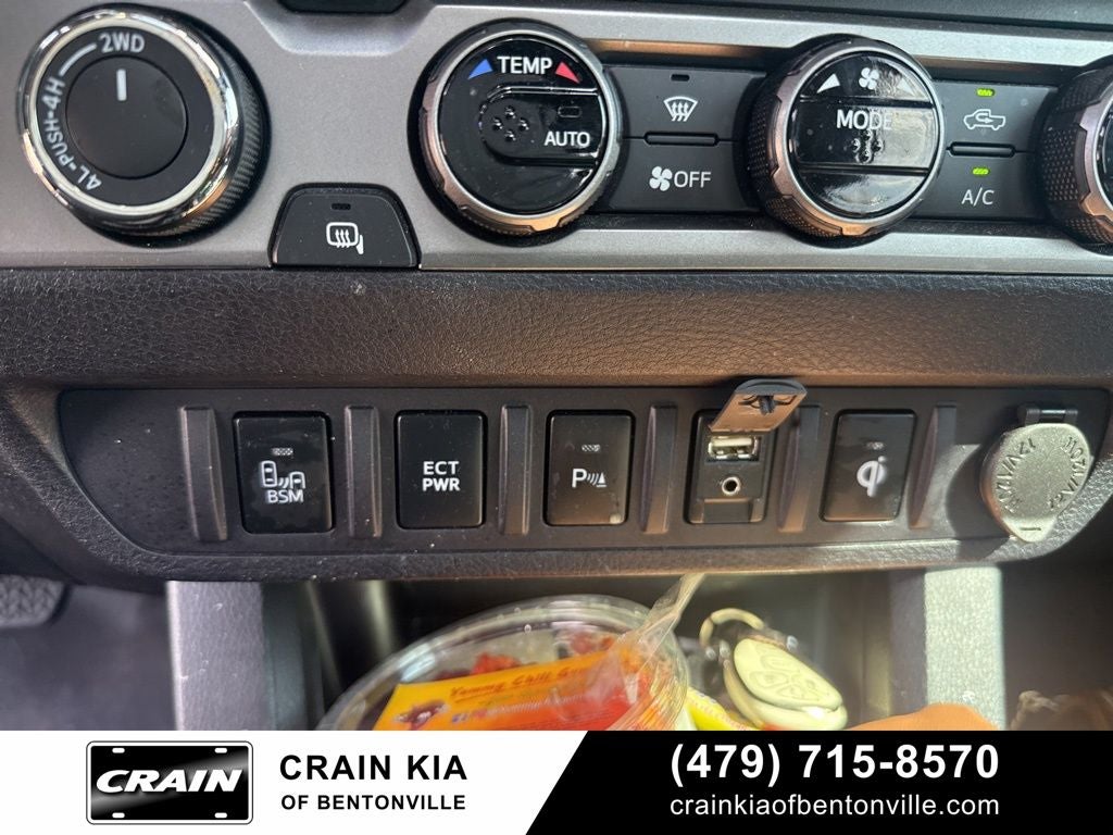 2017 Toyota Tacoma Limited - 4WD / SUNROOF / LIFTED!