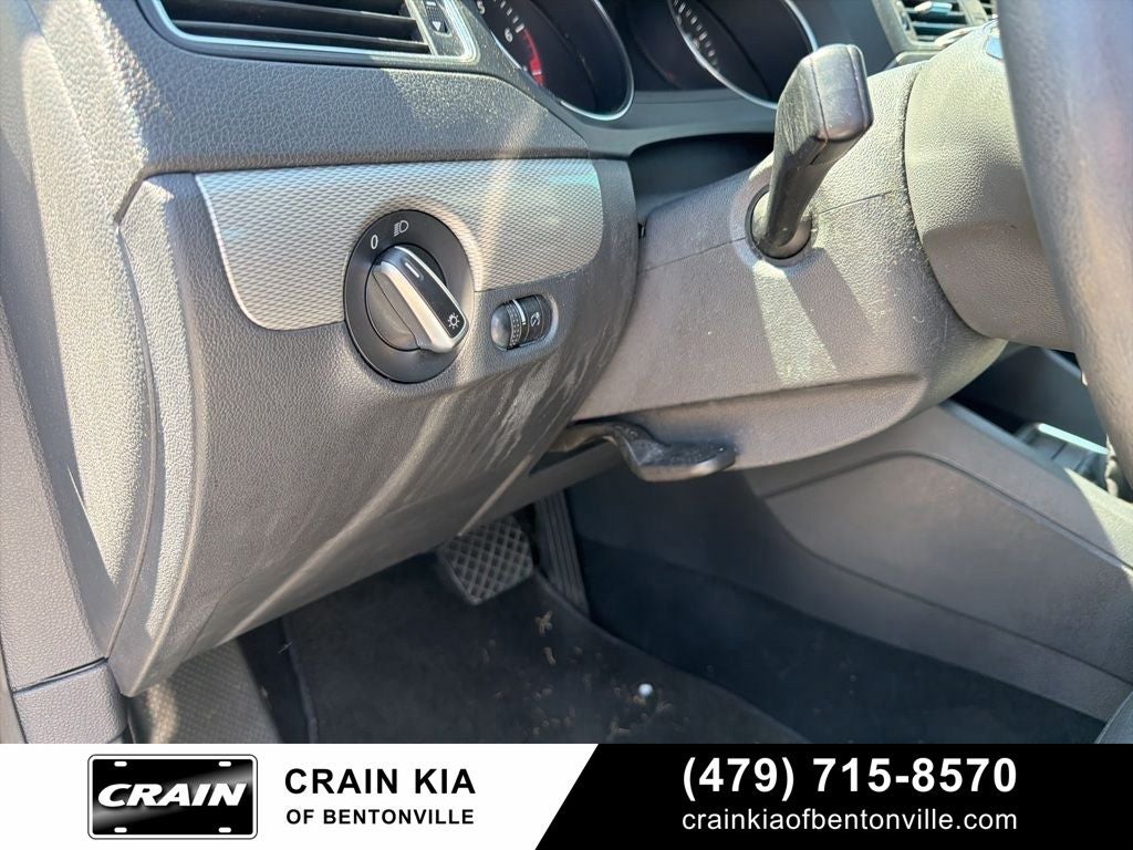 2015 Volkswagen Jetta 1.8T SE - CLEAN CARFAX