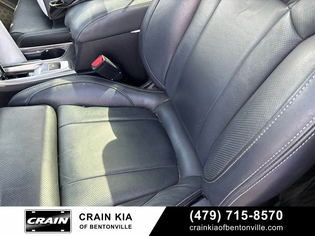 2022 Subaru Ascent Limited - AWD / PANORAMIC SUNROOF / ONE OWNER