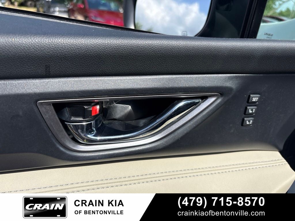 2022 Subaru Ascent Limited - AWD / PANORAMIC SUNROOF / ONE OWNER