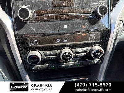2021 Subaru Ascent Limited / CLEAN CARFAX