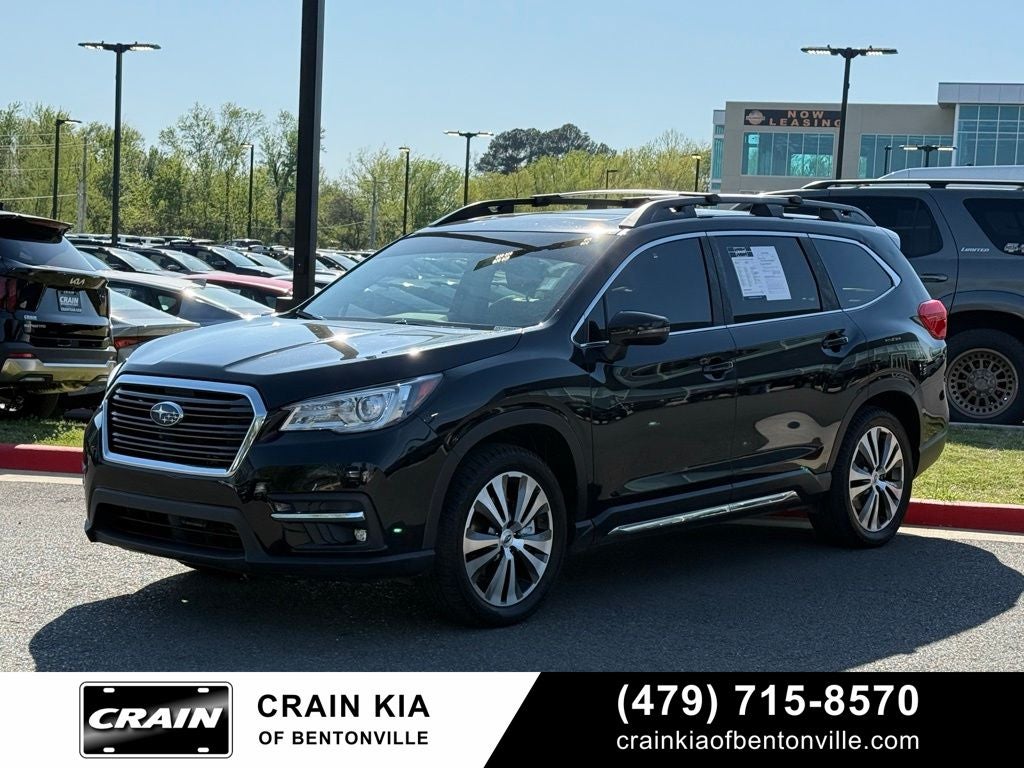 2022 Subaru Ascent Limited - AWD / PANORAMIC SUNROOF / CARFAX ONE OWNER