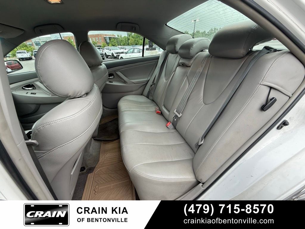 2011 Toyota Camry LE - LEATHER