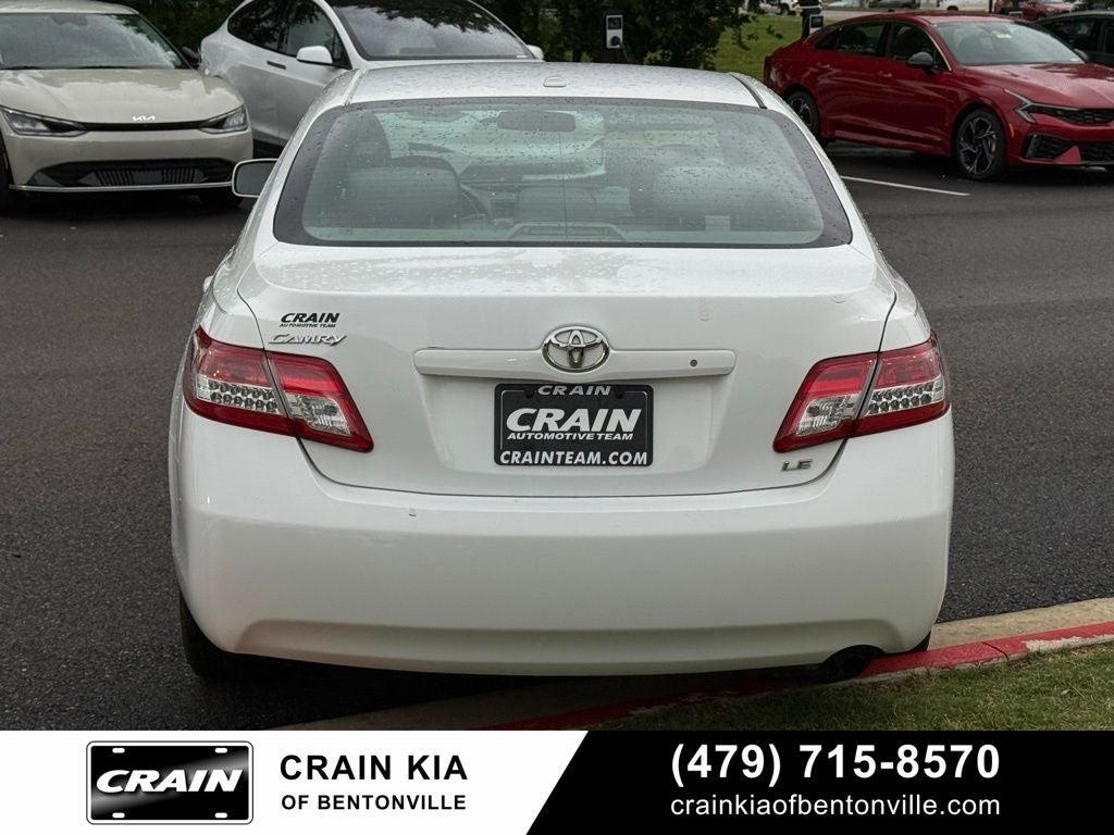 2011 Toyota Camry LE - LEATHER