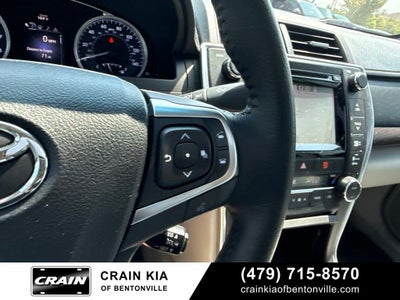 2015 Toyota Camry XLE - SUNROOF / LEATHER / NAV