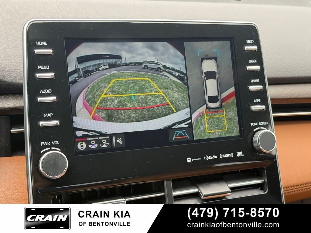 2022 Toyota Avalon Hybrid Limited - SUNROOF / CLEAN CARFAX