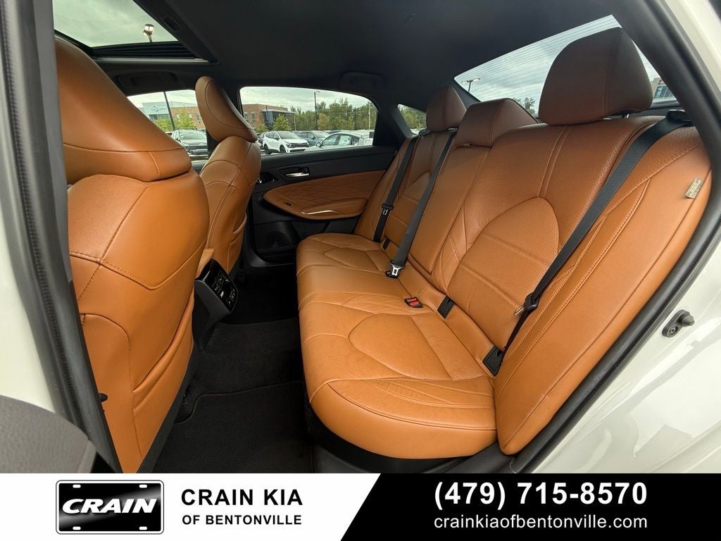 2022 Toyota Avalon Hybrid Limited - SUNROOF / CLEAN CARFAX