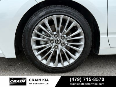 2022 Toyota Avalon Hybrid Limited - SUNROOF / CLEAN CARFAX