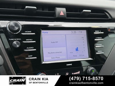 2020 Toyota Camry SE - CLEAN CARFAX / ONE OWNER