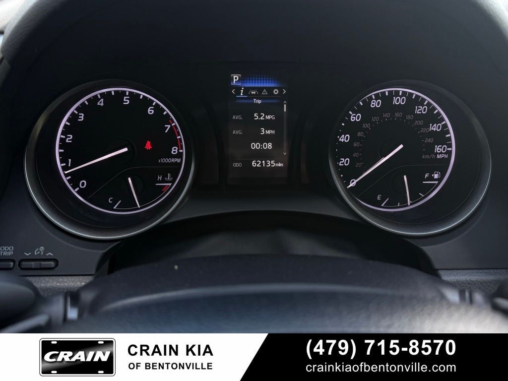 2022 Toyota Camry SE - CLEAN CARFAX / ONE OWNER