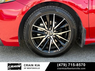 2022 Toyota Camry SE - CLEAN CARFAX / ONE OWNER
