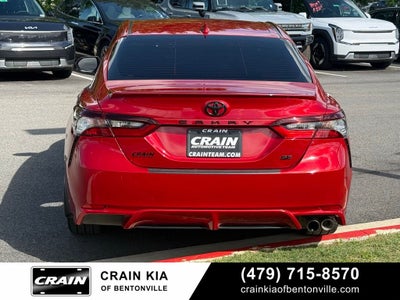 2022 Toyota Camry SE - CLEAN CARFAX / ONE OWNER