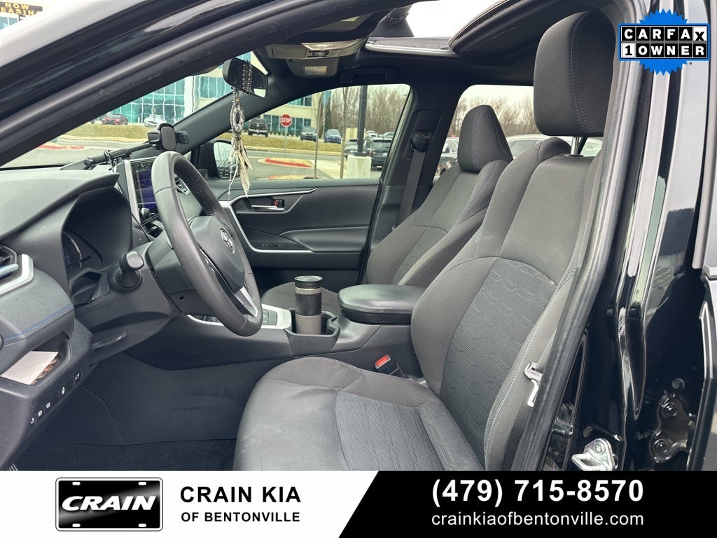 2024 Toyota RAV4 Hybrid SE - AWD / SUNROOF / CLEAN CARFAX / ONE OWNER