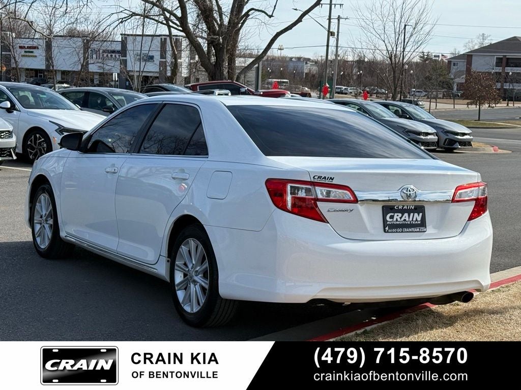 2014 Toyota Camry XLE - SUNROOF