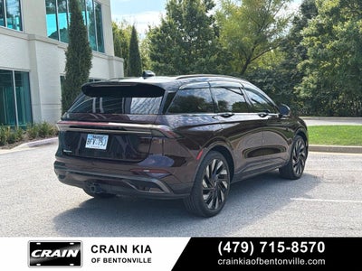 2025 Lincoln Nautilus Reserve - AWD / PANORAMIC SUNROOF / CLEAN CARFAX