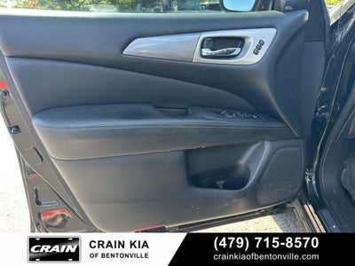 2017 Nissan Pathfinder SL - 4WD / LEATHER