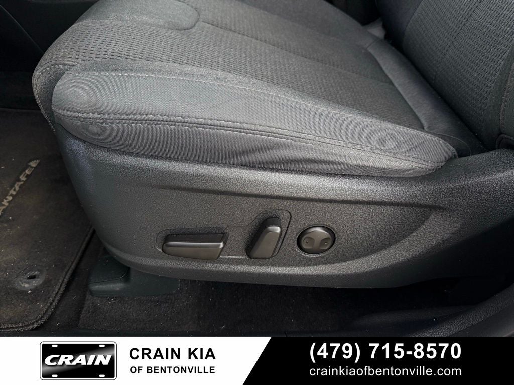 2020 Hyundai SANTA FE SEL - AWD / CARFAX ONE OWNER