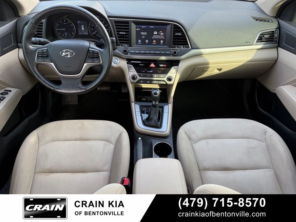 2017 Hyundai ELANTRA SE