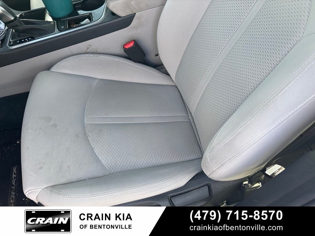 2019 Hyundai SONATA SE - CARFAX ONE OWNER