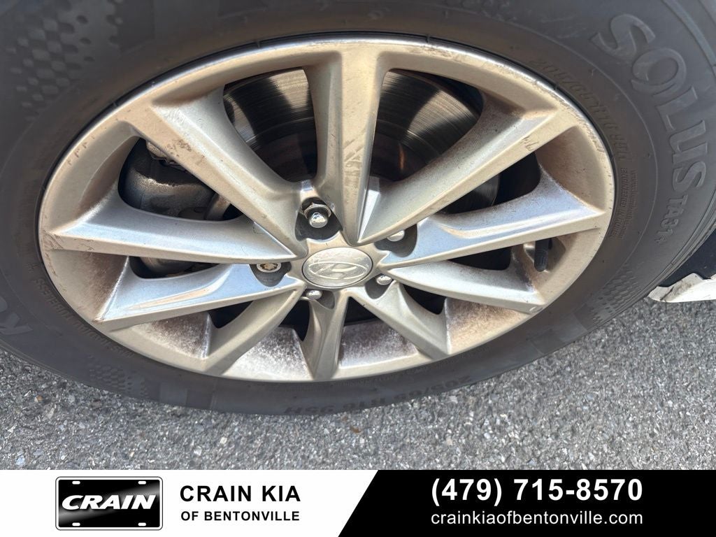 2019 Hyundai SONATA SE - CARFAX ONE OWNER