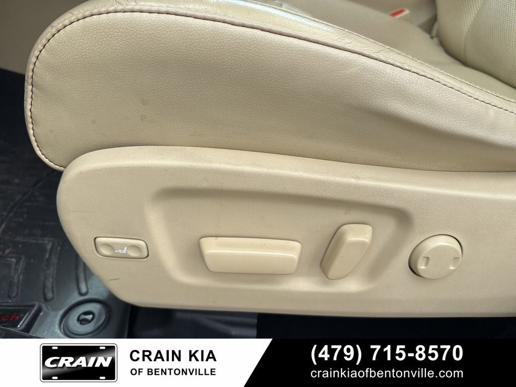 2018 Toyota Highlander Limited Platinum - AWD / PANO ROOF / CAPTAIN'S CHAIRS