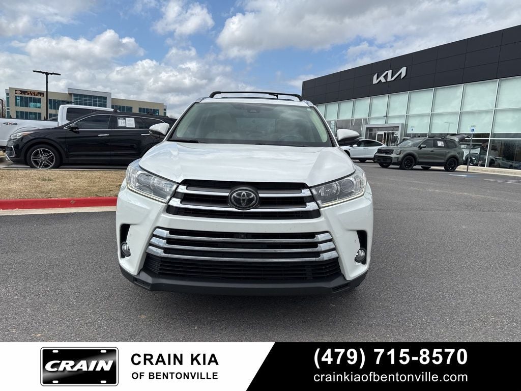 2018 Toyota Highlander Limited Platinum - AWD / PANO ROOF / CAPTAIN'S CHAIRS