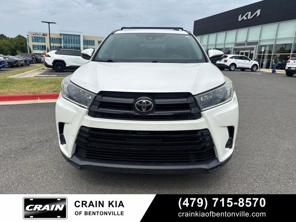 2019 Toyota Highlander SE - SUNROOF / CAPTAIN'S CHAIRS