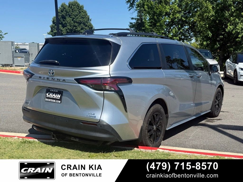 2022 Toyota Sienna XLE 8 Passenger - CARFAX ONE OWNER