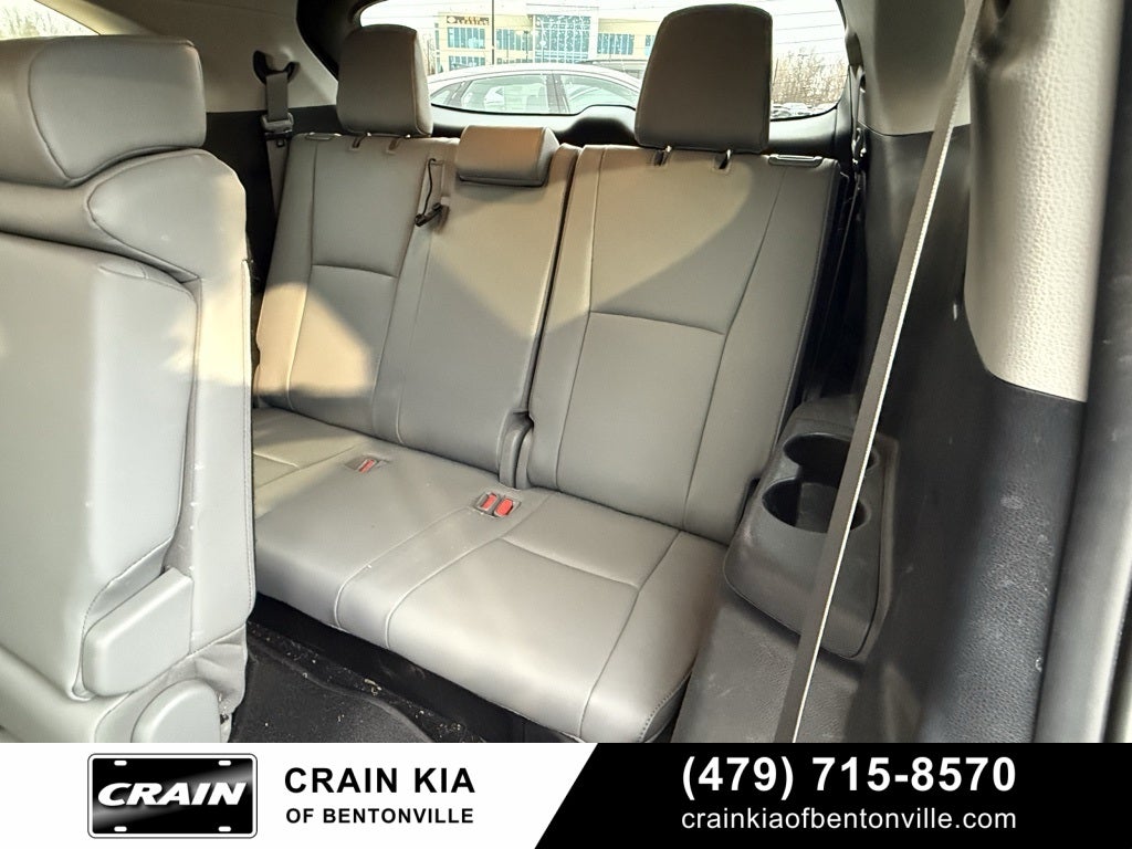 2020 Toyota Highlander Limited - CLEAN CARFAX / SUNROOF