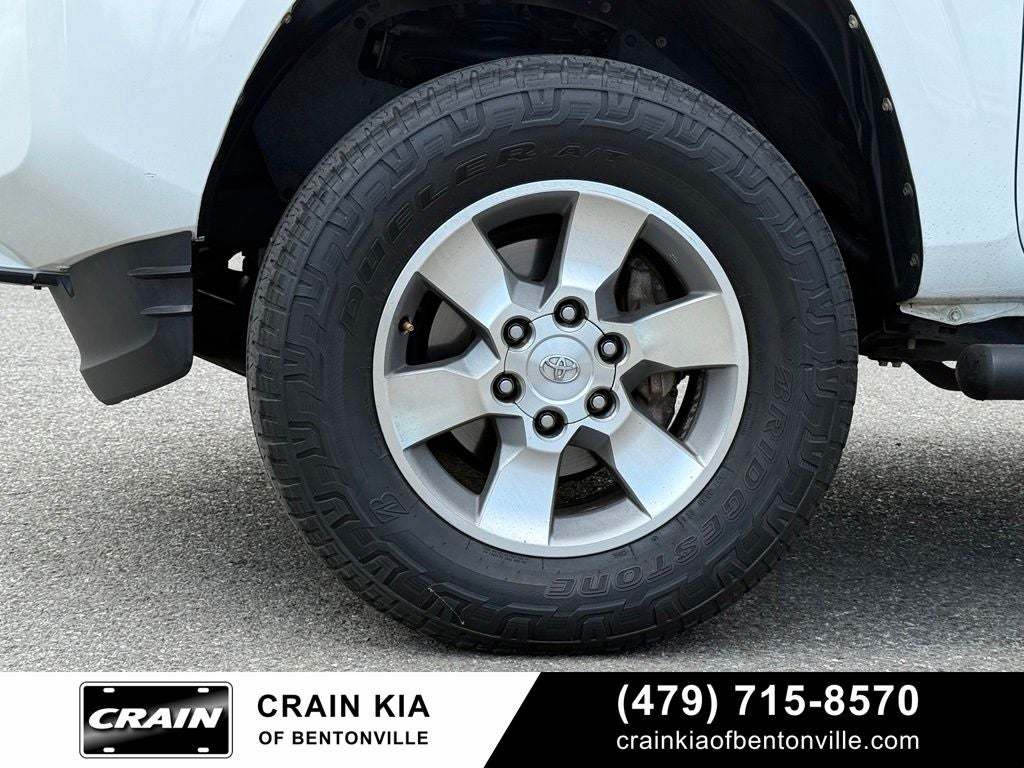2016 Toyota Tacoma SR5 V6 - CARFAX ONE OWNER