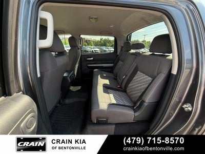 2018 Toyota Tundra SR5 - 4WD / CLEAN CARFAX HISTORY