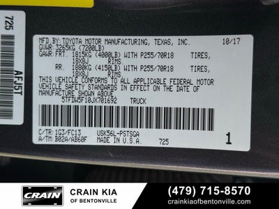 2018 Toyota Tundra SR5 - 4WD / CLEAN CARFAX HISTORY