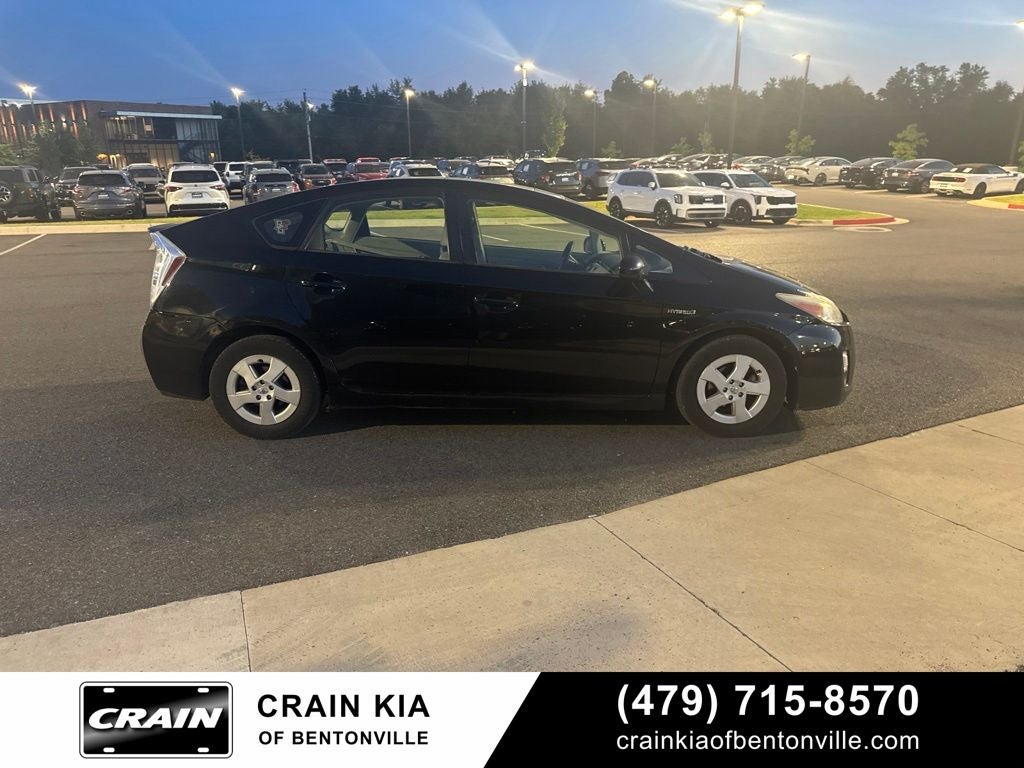 2011 Toyota Prius Four - SUNROOF / SOLAR PANEL ROOF