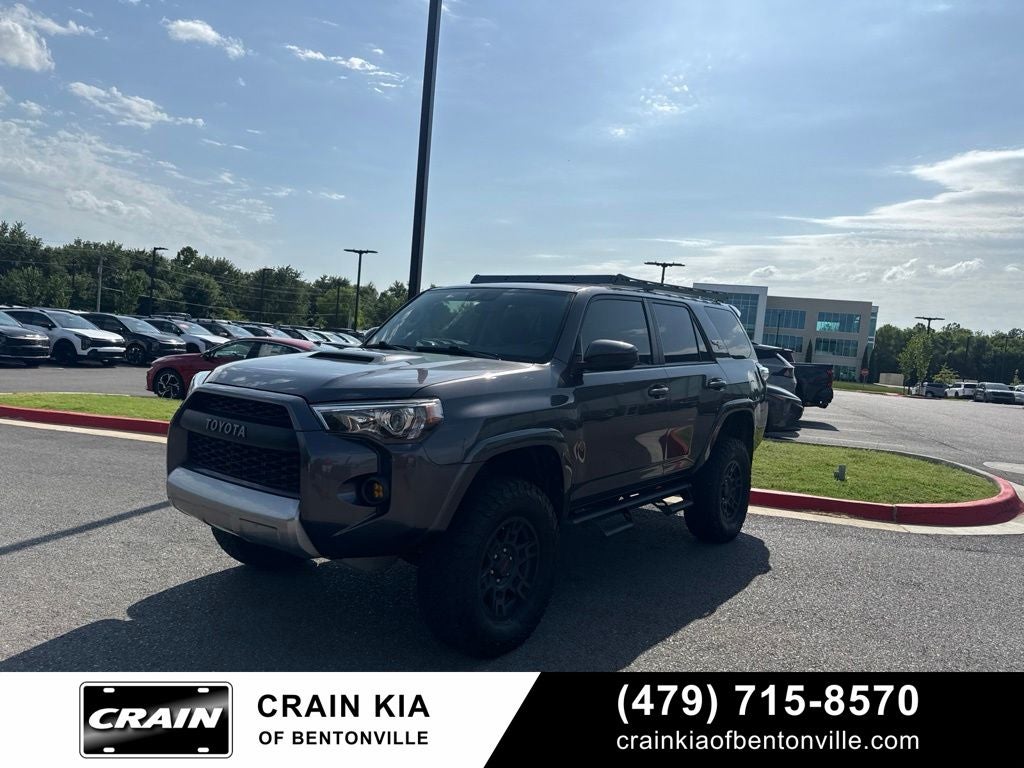 2018 Toyota 4Runner TRD Off-Road - LIFTED! / 4WD / CLEAN CARFAX