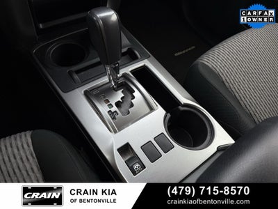 2024 Toyota 4Runner SR5 - 4WD / CLEAN CARFAX / ONE OWNER