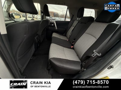 2024 Toyota 4Runner SR5 - 4WD / CLEAN CARFAX / ONE OWNER