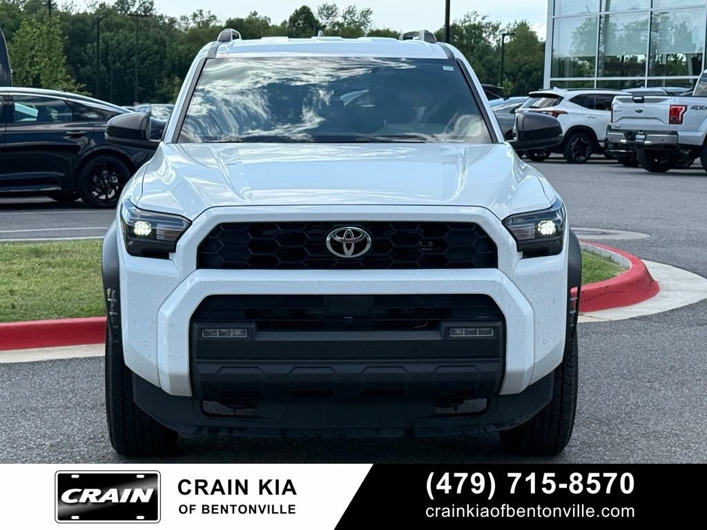 2025 Toyota 4Runner TRD Off-Road - 4WD / CLEAN CARFAX / ONE OWNER