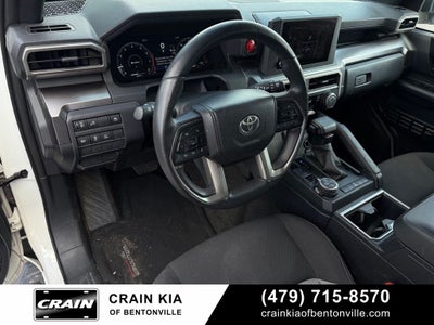 2025 Toyota 4Runner TRD Off-Road - 4WD / CLEAN CARFAX / ONE OWNER