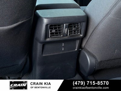 2025 Toyota 4Runner SR5 - 4WD / CLEAN CARFAX / ONE OWNER