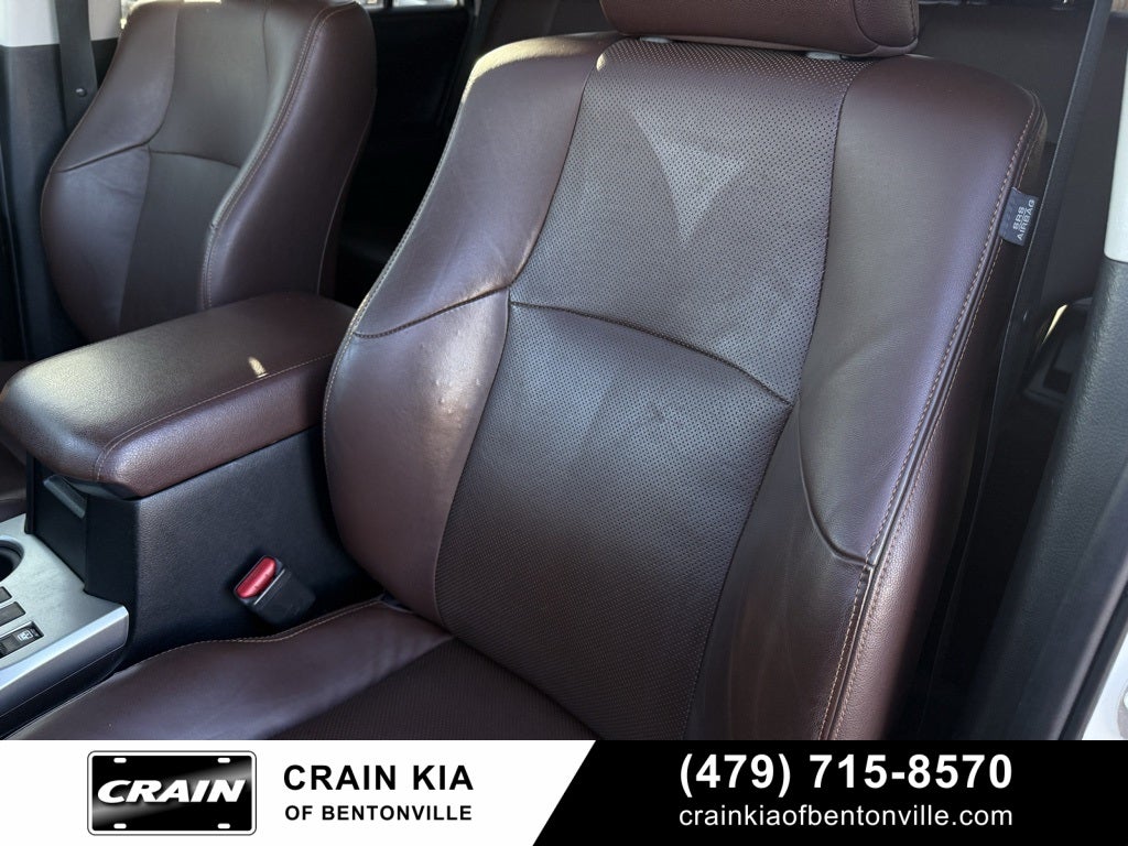 2018 Toyota 4Runner Limited - SUNROOF / LEATHER