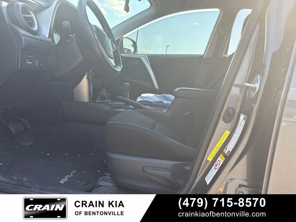 2017 Toyota RAV4 LE - CARFAX ONE OWNER