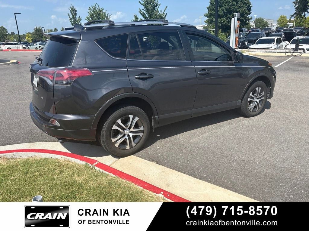 2017 Toyota RAV4 LE - CARFAX ONE OWNER