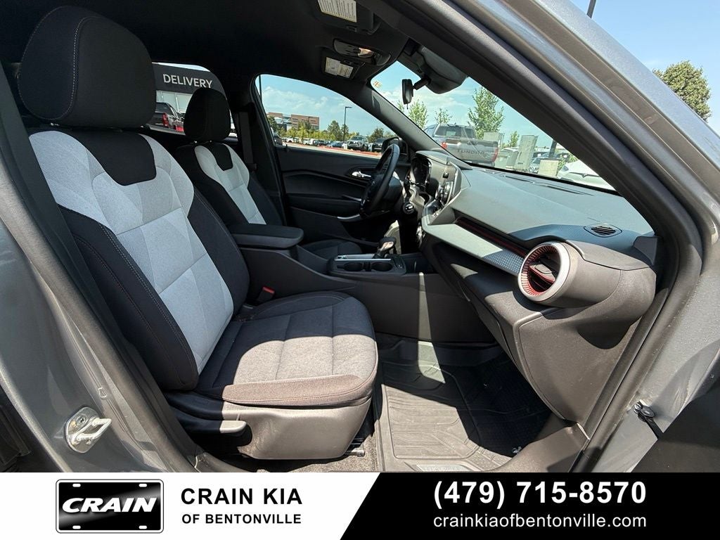 2025 Chevrolet Trax 1RS - CLEAN CARFAX