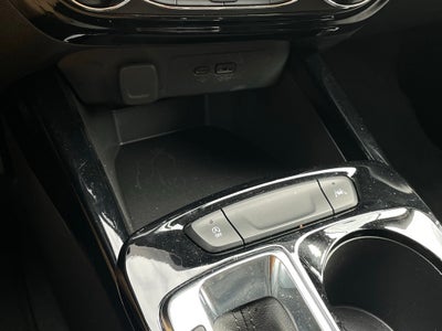 2025 Chevrolet Trax LT - CLEAN CARFAX / ONE OWNER