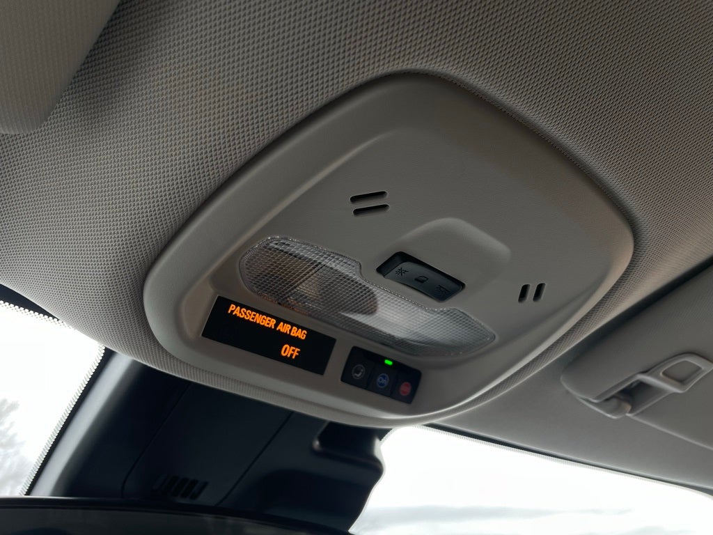 2025 Chevrolet Trax LT - CLEAN CARFAX / ONE OWNER