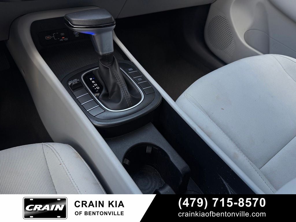 2025 Hyundai KONA SEL - CLEAN CARFAX / ONE OWNER