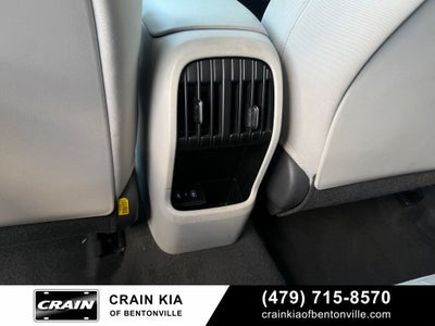 2025 Hyundai KONA SEL - CLEAN CARFAX / ONE OWNER