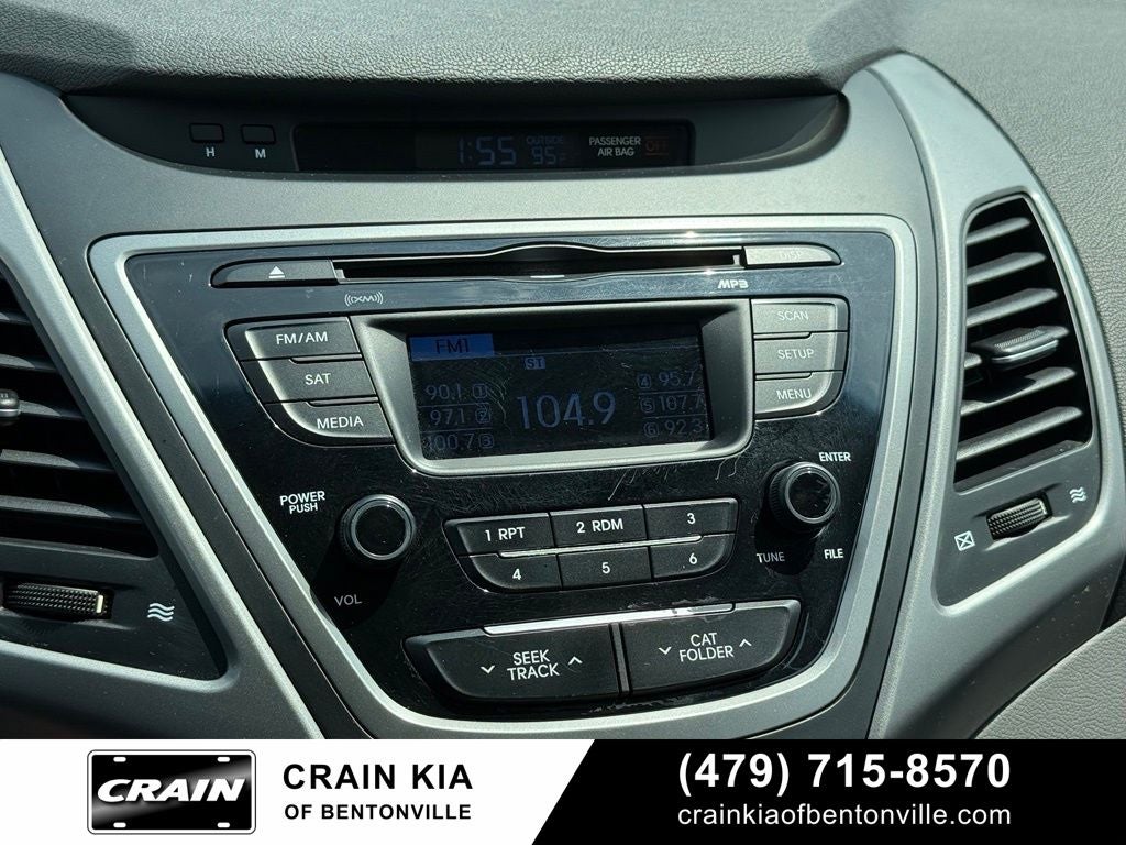 2015 Hyundai ELANTRA SE